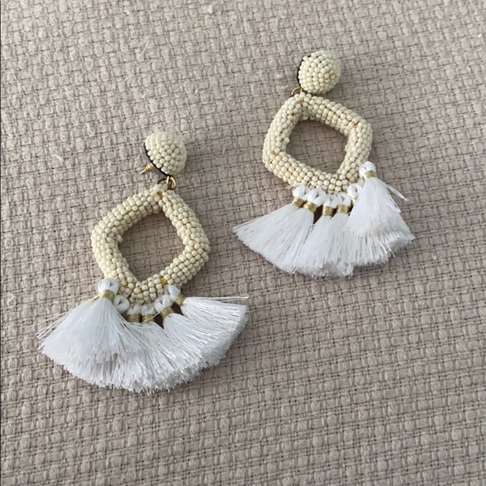 NWOT Pink Lily beaded tassel earrings